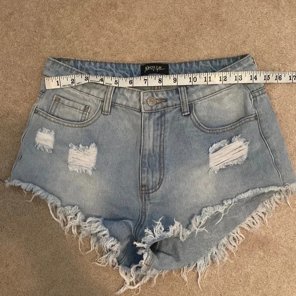Nasty gal denim Jean shorts size 6 - Picture 8 of 9